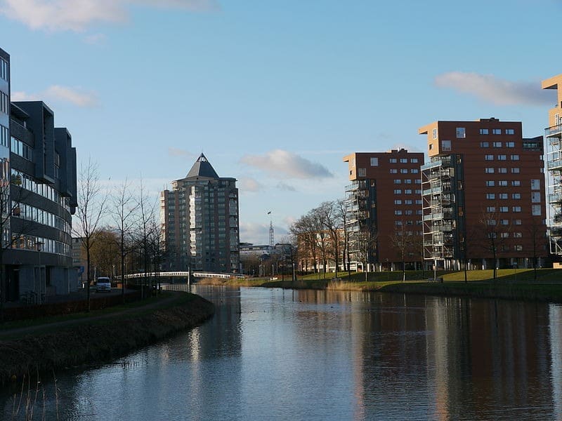 Apeldoorncanalandflats.jpg