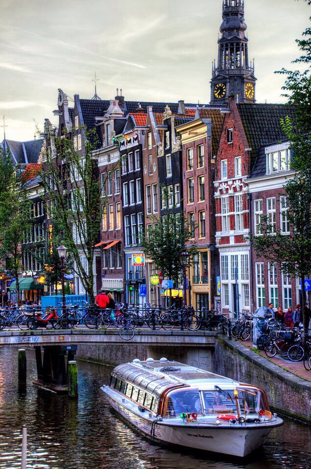 Amsterdam - Canal Cruise